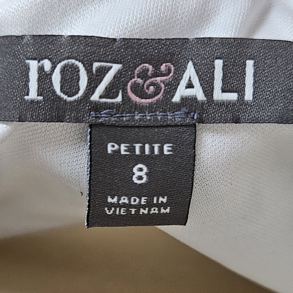 Roz&Ali sleeveless, white/black/blue tropical print Dress size 8P - Picture 6 of 8